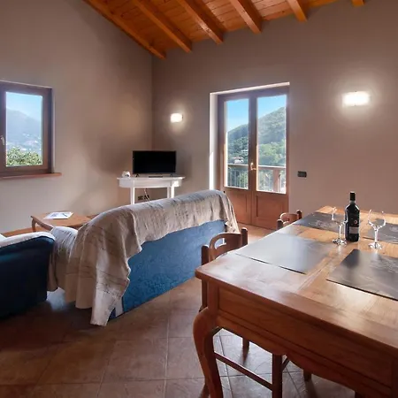 Mason Di Marnino Ferienhaus *